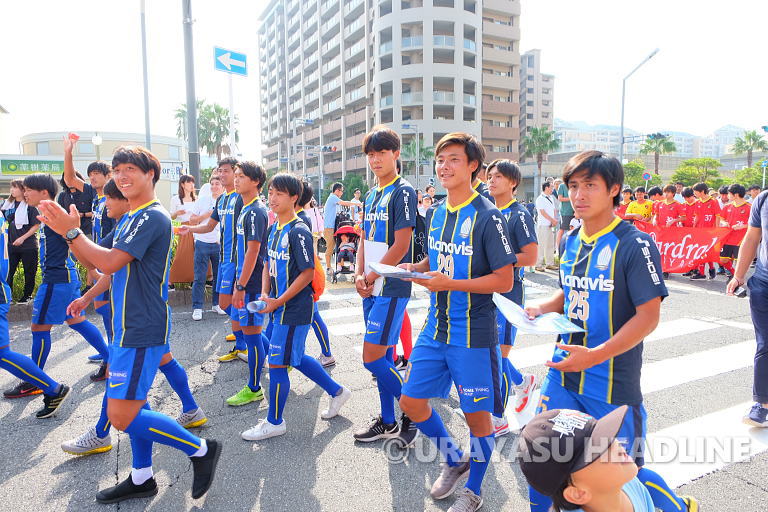 ウラヤスフェスティバル　パレード